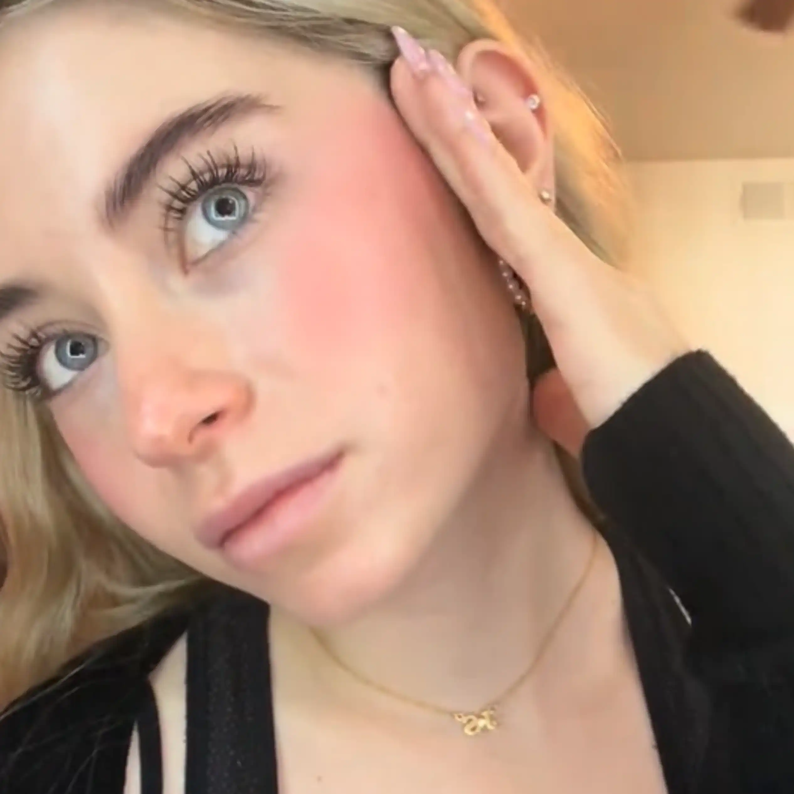 رژگونه مایع الف رنگ Pinky Promise elf